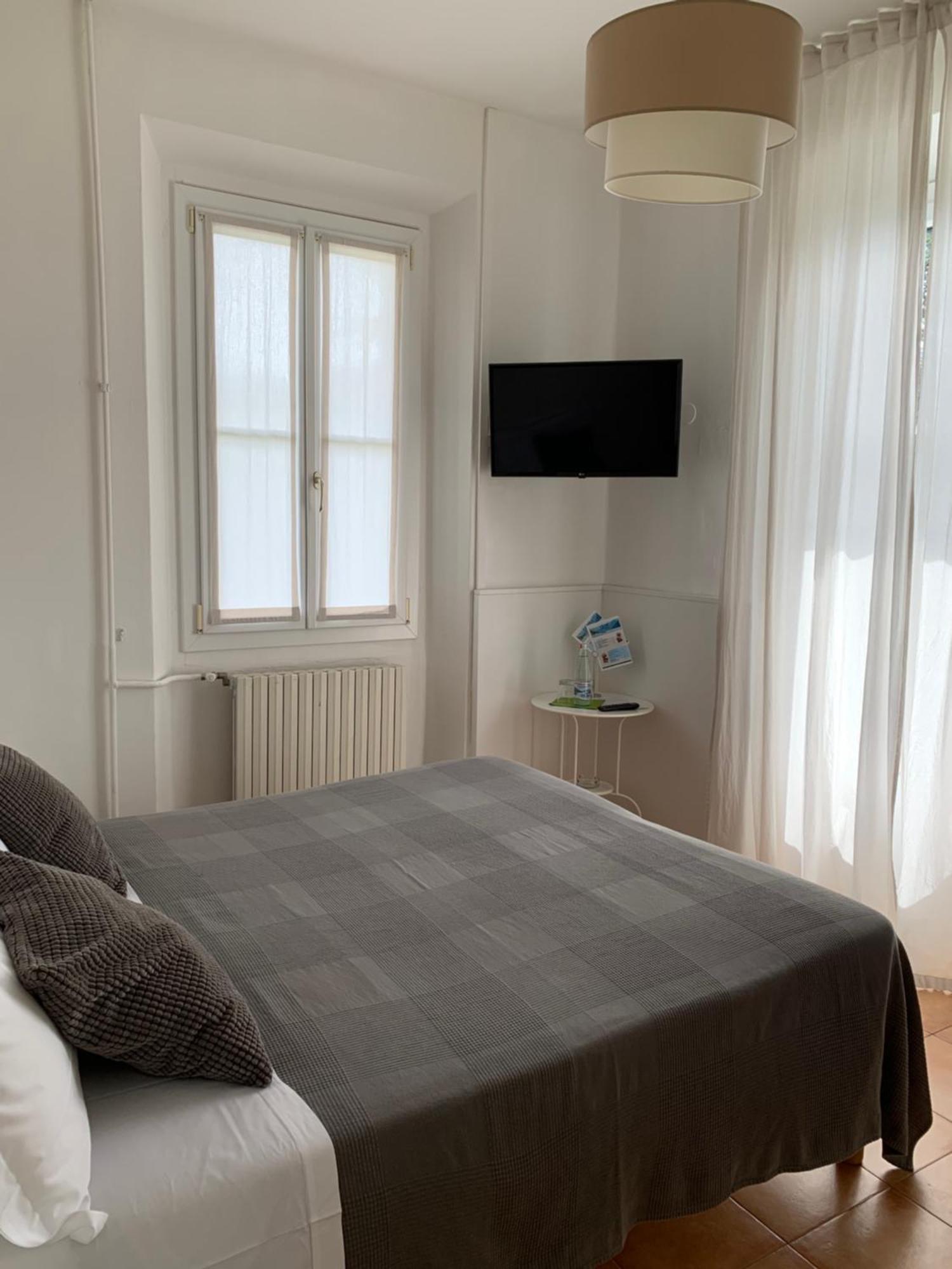 Hotel Loveno Menaggio Ngoại thất bức ảnh